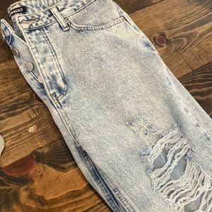Extremely distressed jeans! Very soft